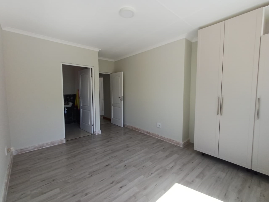 To Let 2 Bedroom Property for Rent in Albertinia Western Cape